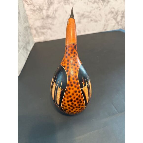 Hand Carved and Stained Dried‎ Gourd Kiwi Bird Vintage 7.5" Tall Folk Art - Picture 4 of 6